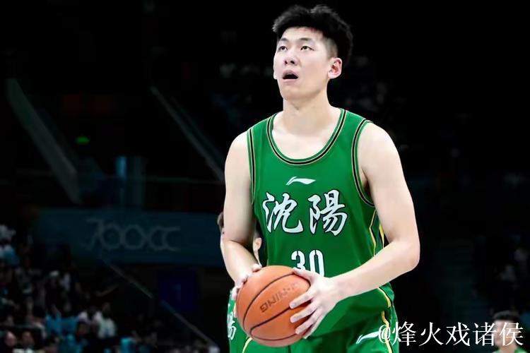 张陈治锋社媒分享图集并配文：最后一“锐”